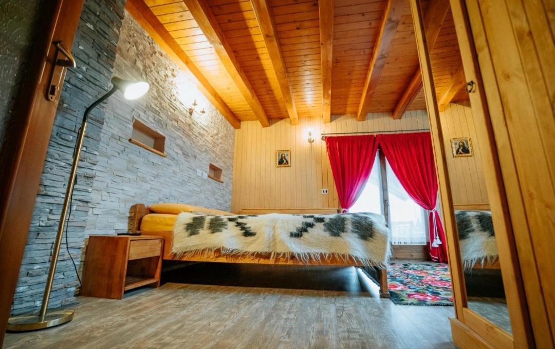 Casa Daviden Hotel Moisei Luaran gambar