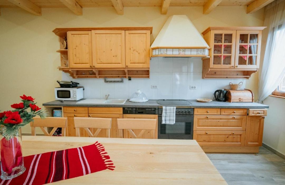 Casa Daviden Hotel Moisei Luaran gambar